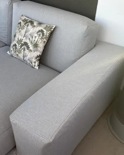 Funda a medida para sofá gris, hecho por Sara, costurera en Sevilla Este