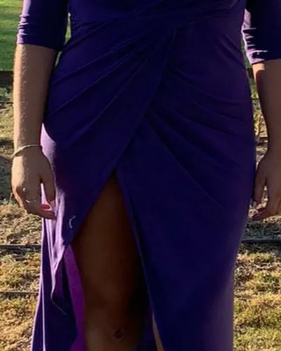 Vestido de invitada morado cruzado, hecho por Fátima, costurera en Sevilla Este