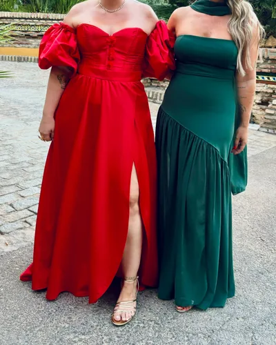 Vestidos de fiesta en rojo con mangas abullonadas y verde esmeralda, hecho por Fátima, costurera en Sevilla Este